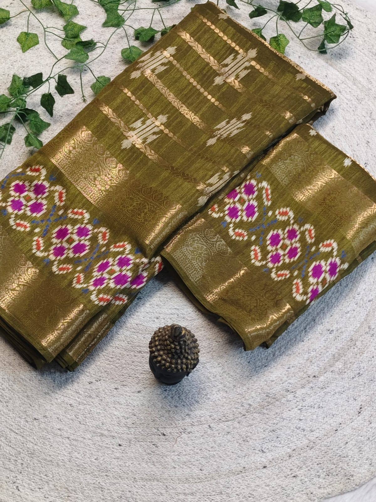 SHRIMORI Silk Printed Bandhani Sarees With Unstitched Blouse Piece ( Green ) - Sarees | Buy online on ZillyBuy