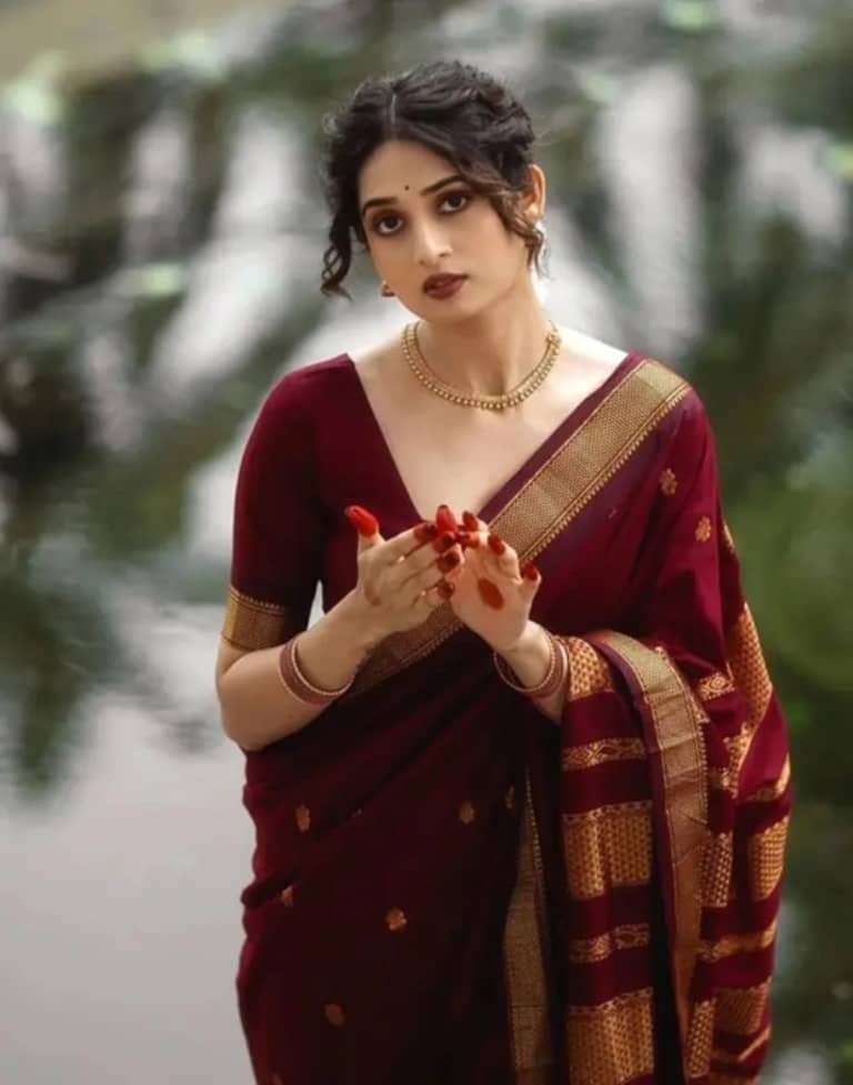 Vastukala Silk Woven Kanjeevaram Sarees With Unstitched Blouse Piece ( Maroon ) - Sarees | Buy online on ZillyBuy