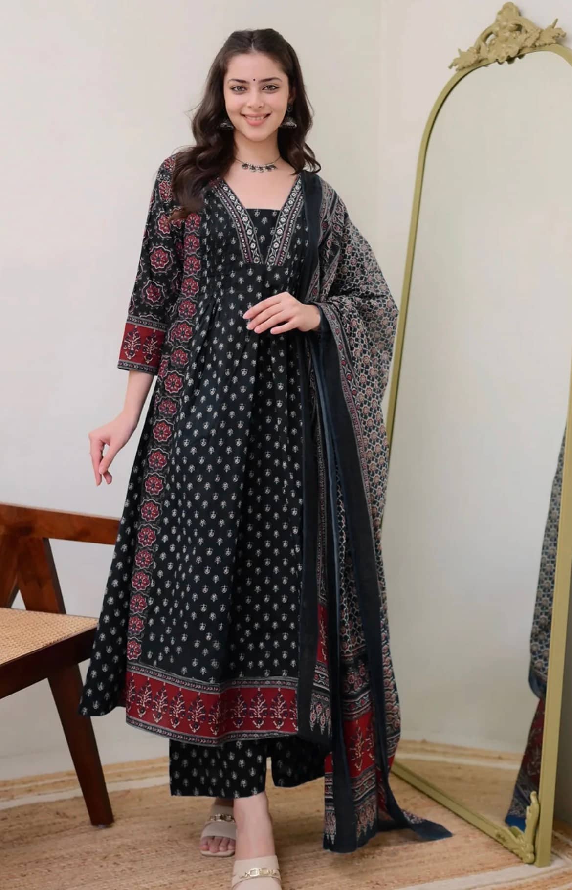 YAGNIK FASHION Women Rayon Self Design Anarkali Kurti With Salwar ( Black )