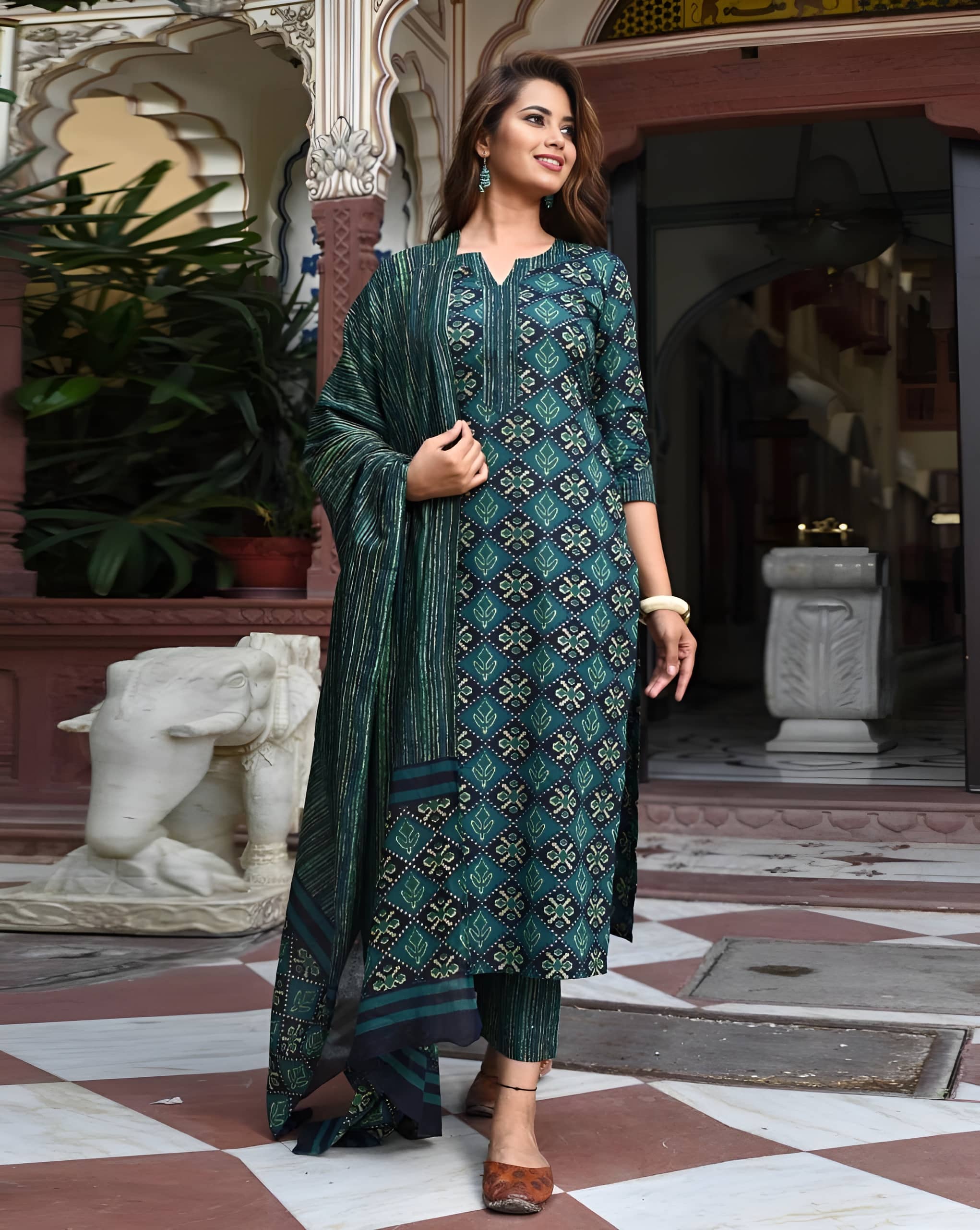 AK Fashion Women Tunic With Trousers Salwar Suit ( GREEN )