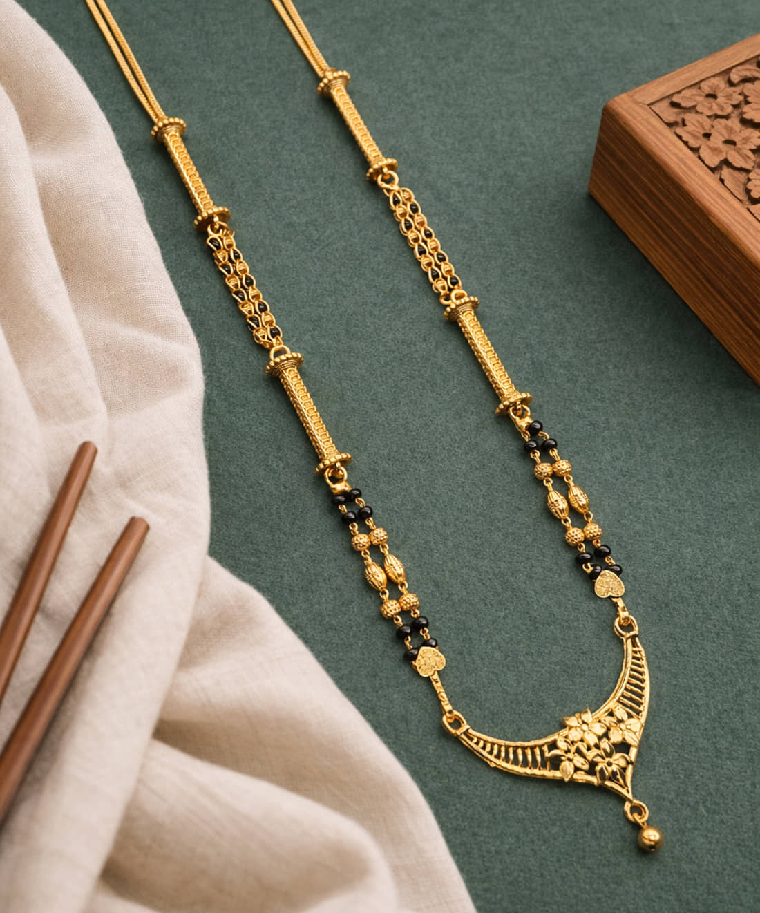 SHANKH-KRIVA Golden Mangalsutra ( Pack of 1 )