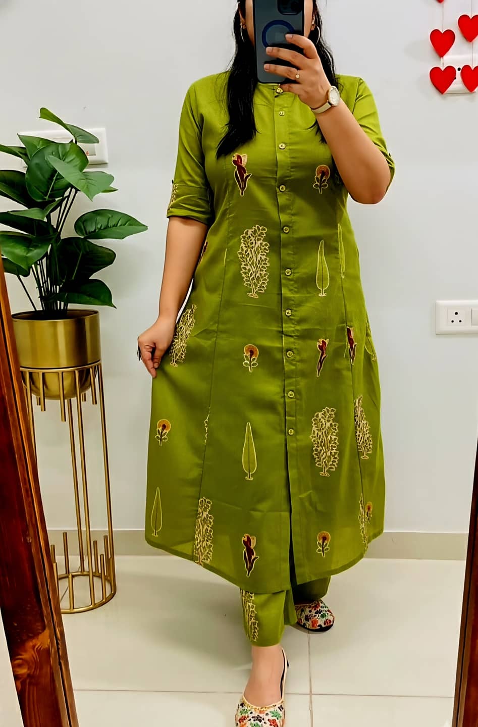 YAGNIK FASHION Women Cotton Blend Self Design A-line Kurti With Pants ( Green )