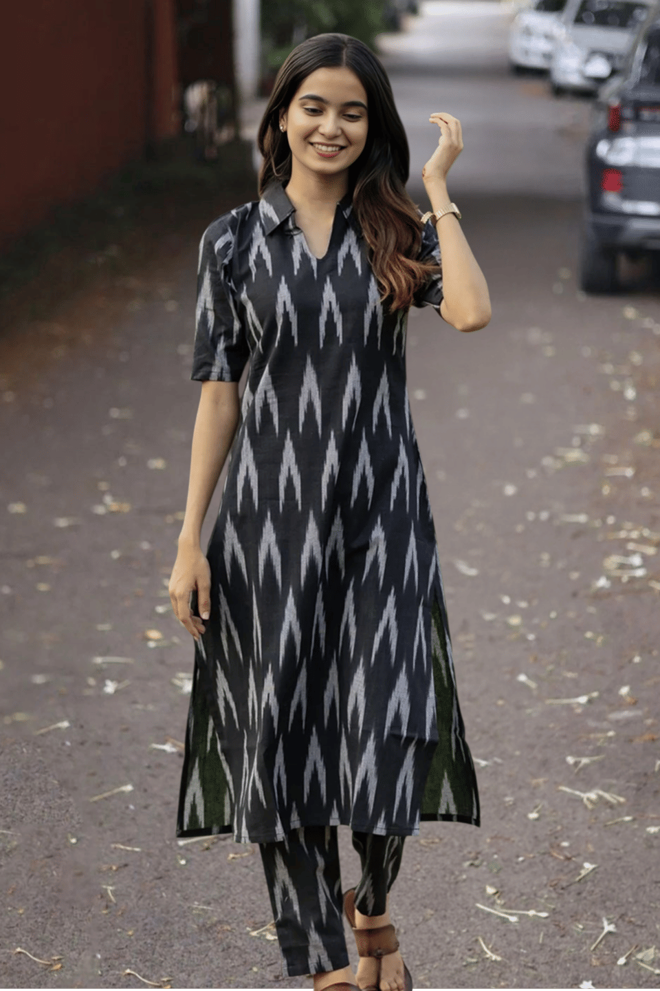 YAGNIK FASHION Women Cotton Blend Self Design Straight Kurti With Pants ( Black )