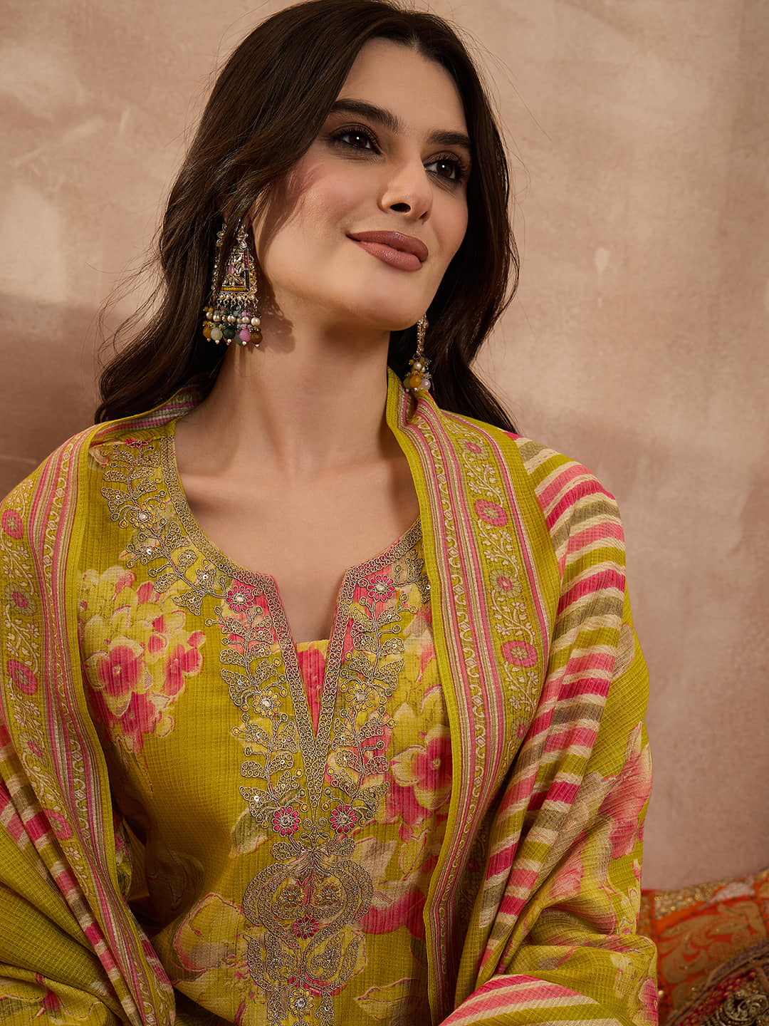 Vaamsi Women Polyester Solid Straight Kurti With Pants ( Yellow )