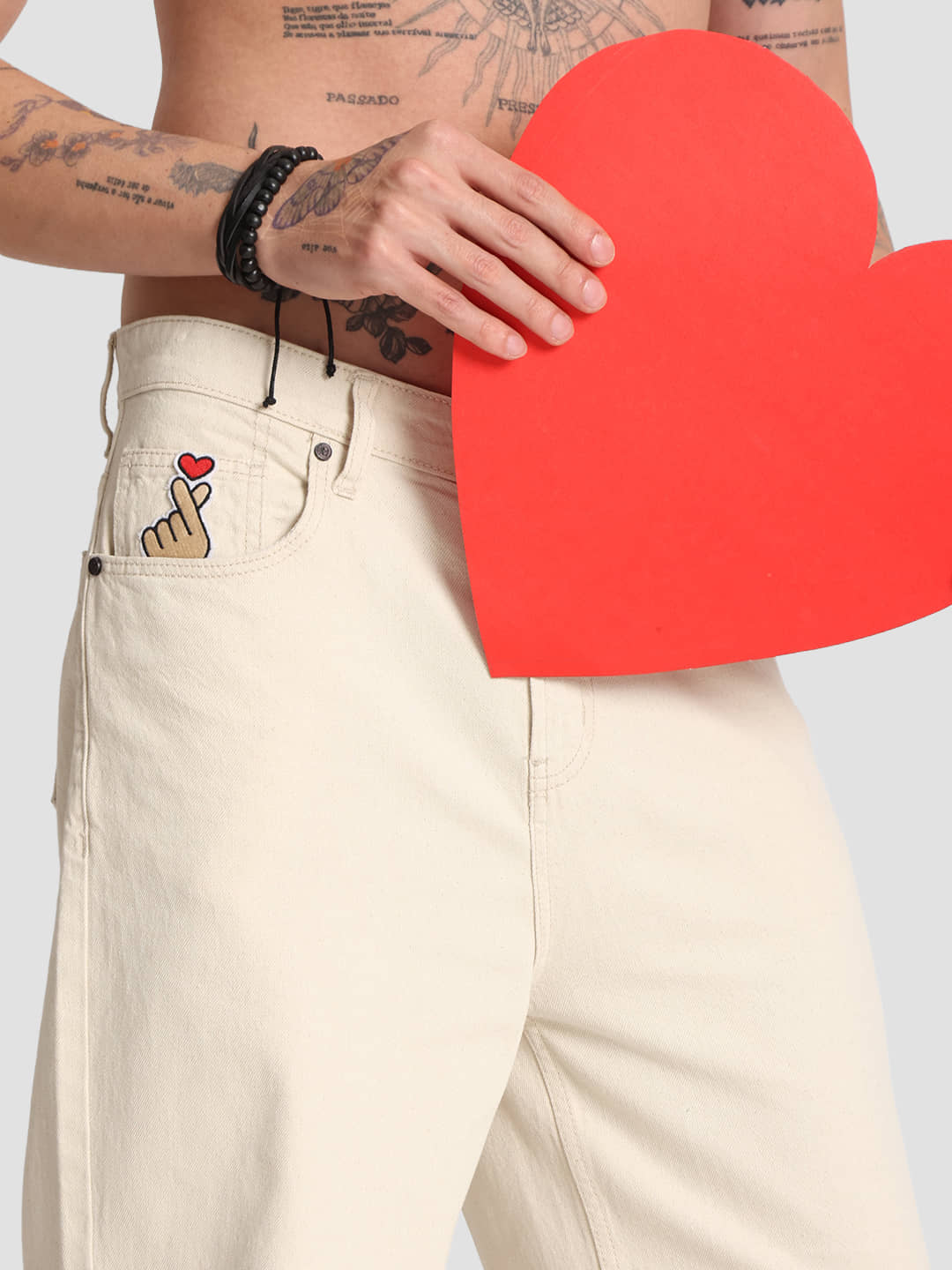 Bene Kleed Solid Men's Jeans - Off-White ( Pack of 1 ) - Jeans | Buy online on ZillyBuy