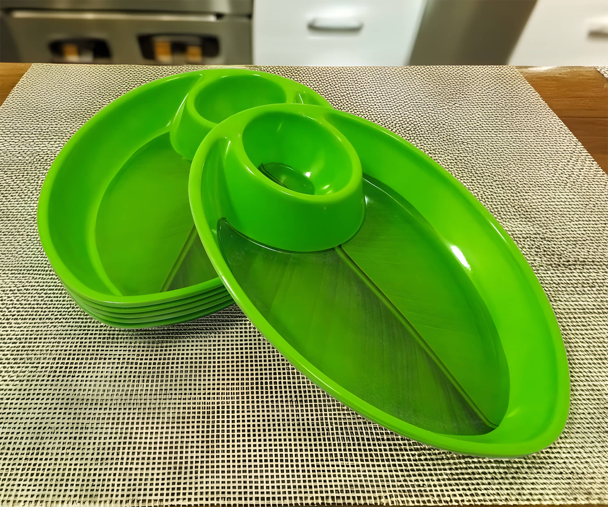 kitchrox 6 Pcs Melamine Dark Green Platter