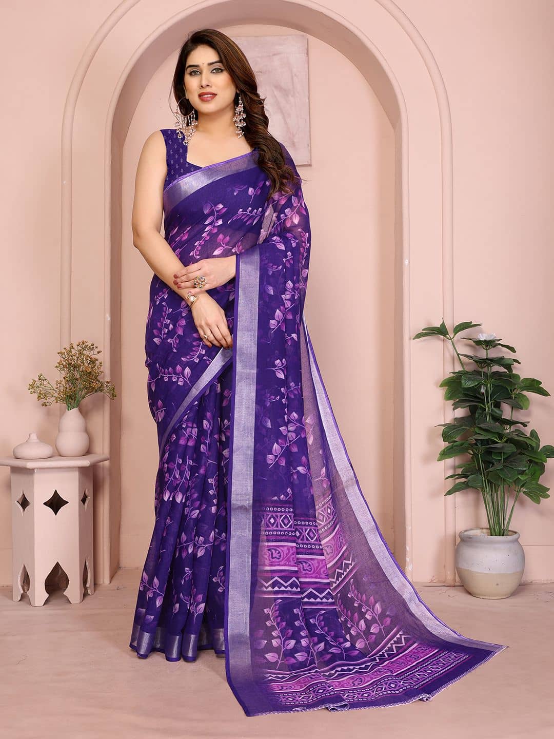 HEMA SILK MILLS Linen Embellished Regular Saree With Unstitched Blouse Piece ( Maroon )