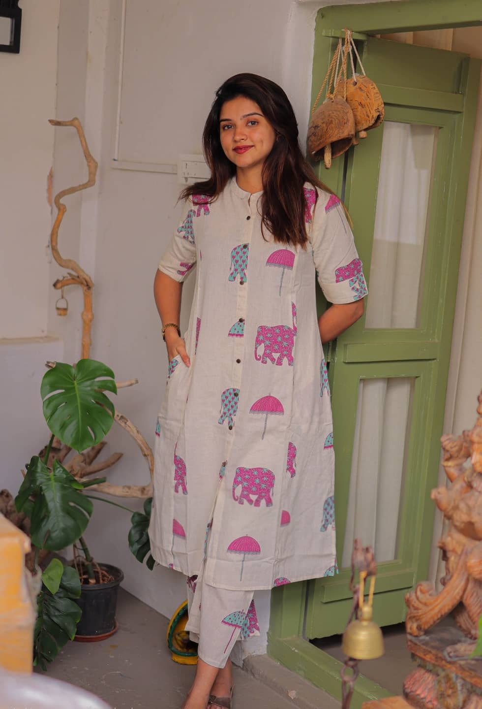YAGNIK FASHION Women Rayon Self Design A-line Kurti With Pants ( White )