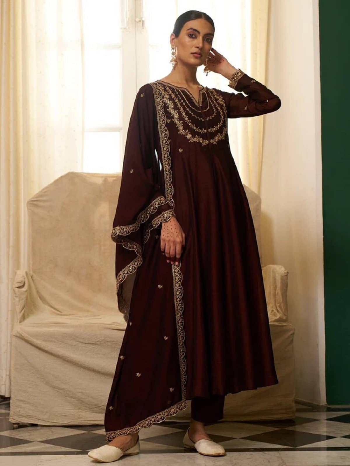 Gazal Fashions Women Silk Blend Embroidered Flared Kurti With Pants ( Maroon )