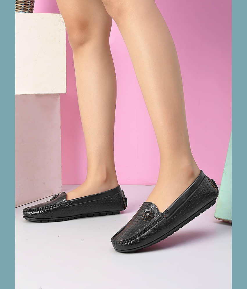 Sir Corbett Black Women's Loafers - Casual Shoes | Buy online on ZillyBuy