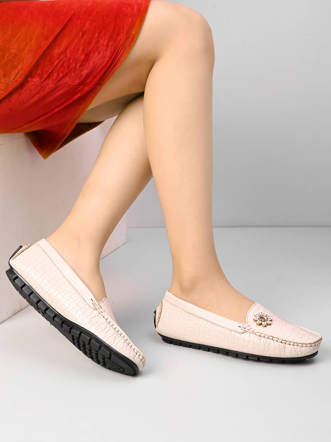 Sir Corbett Cream Women's Loafers - Casual Shoes | Buy online on ZillyBuy