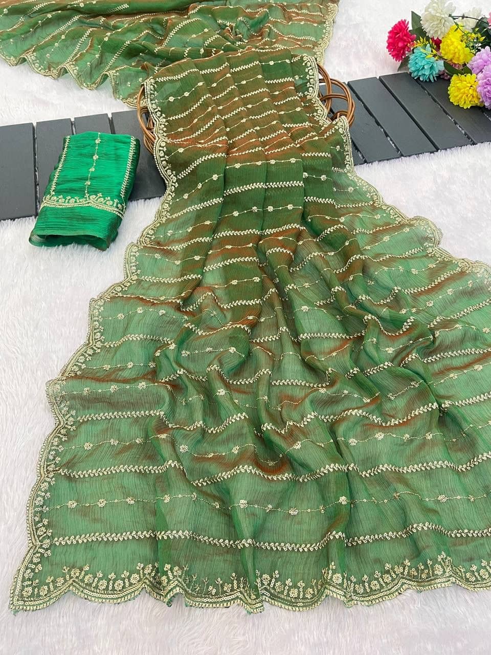 Rangtulika Ethnics Satin Solid Regular Saree With Unstitched Blouse Piece ( Green ) - Sarees | Buy online on ZillyBuy