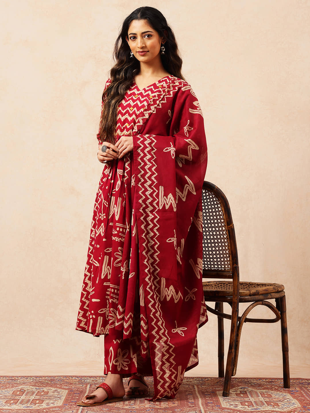 Vbuyz Women Cotton Printed A-line Kurti With Pants ( Magenta )