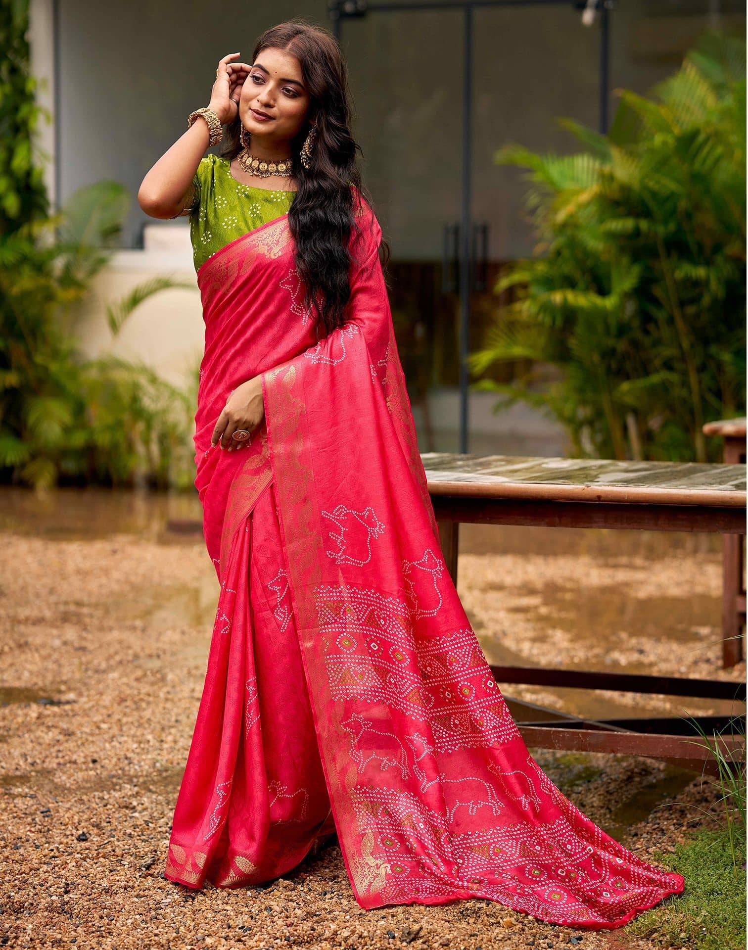 Samah Silk Blend Printed Bandhani Sarees With Unstitched Blouse Piece ( Pink ) - Sarees | Buy online on ZillyBuy
