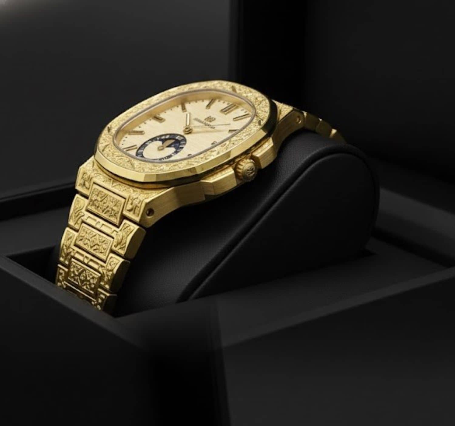 Fadiso Fashion Gold Stainless Steel Analog Men's Watch