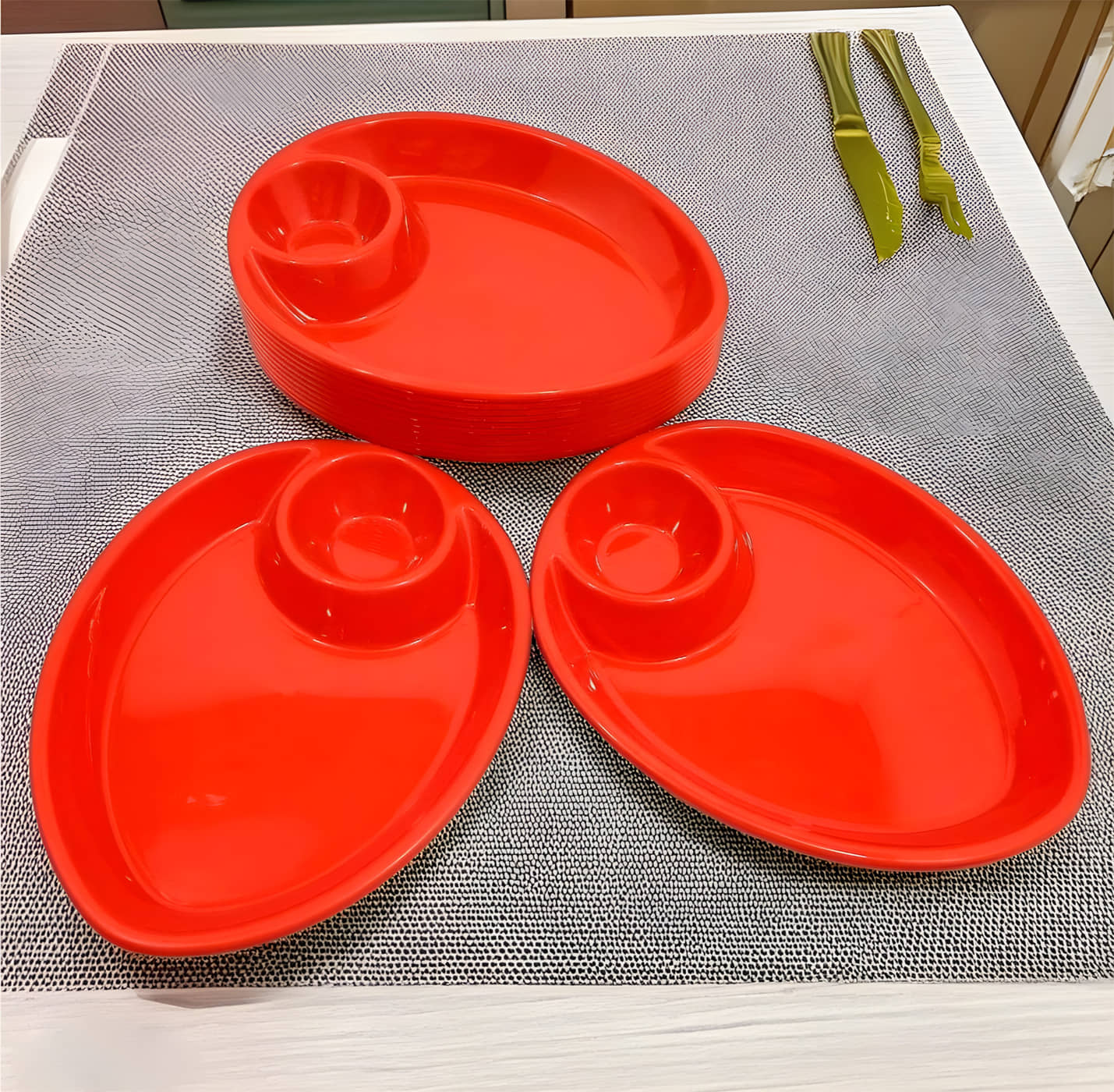 Inpro 12 Pcs Plastic Red Platter