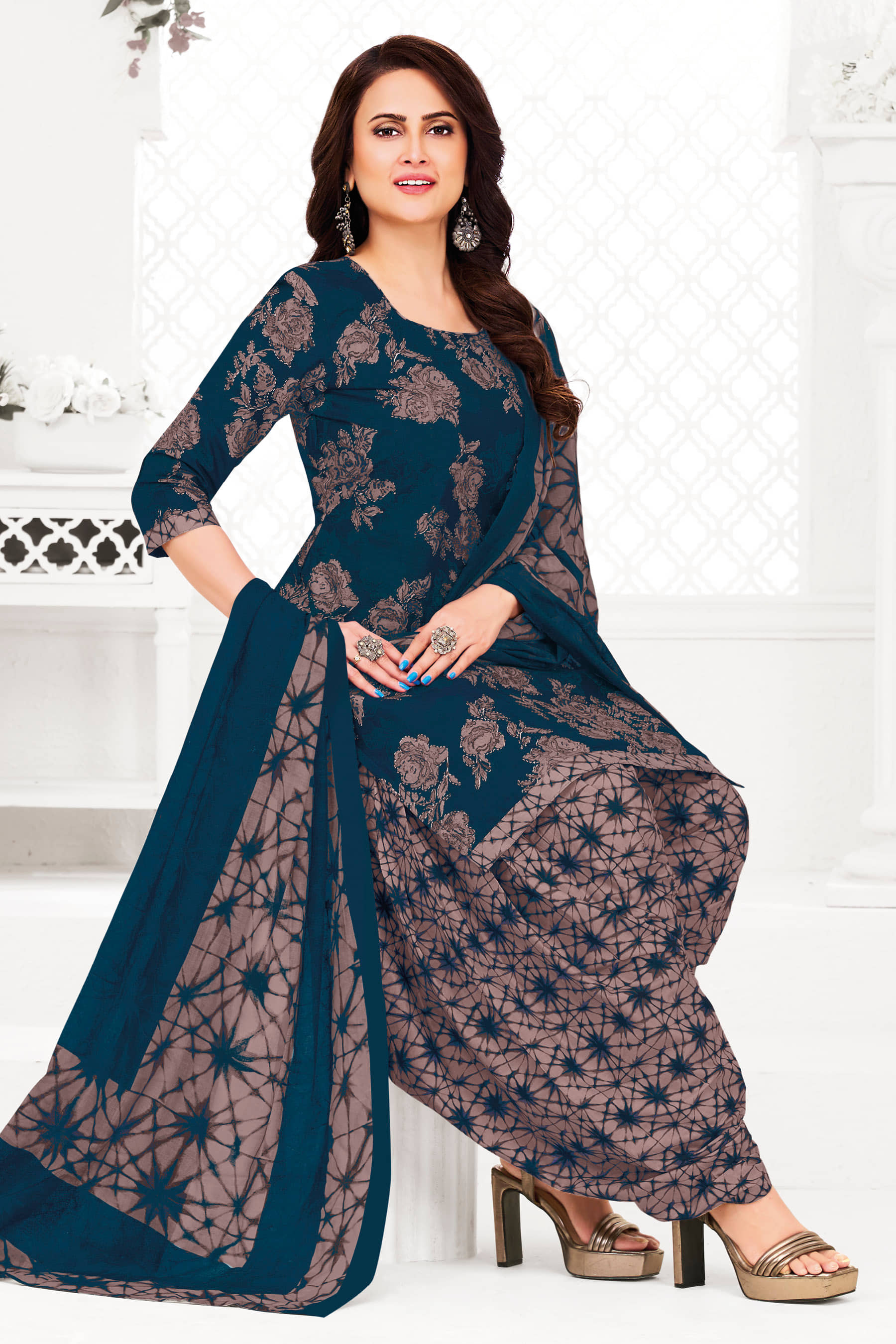 shree jeenmata collection Women Cotton Printed Straight Kurti With Patiala Salwar ( Teal )