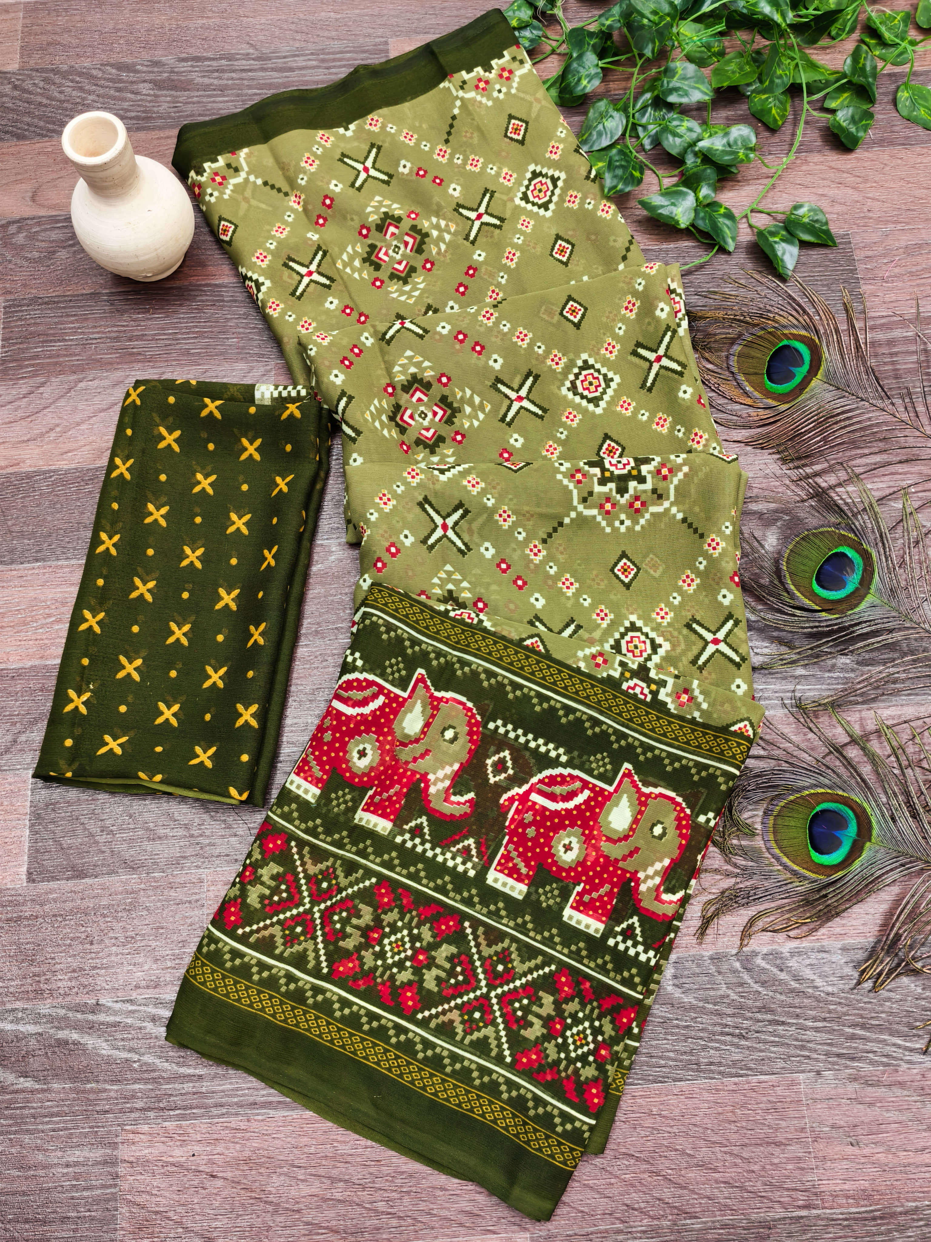 Kanooda Prints Georgette Printed Regular Saree With Unstitched Blouse Piece ( Wine ) - Sarees | Buy online on ZillyBuy