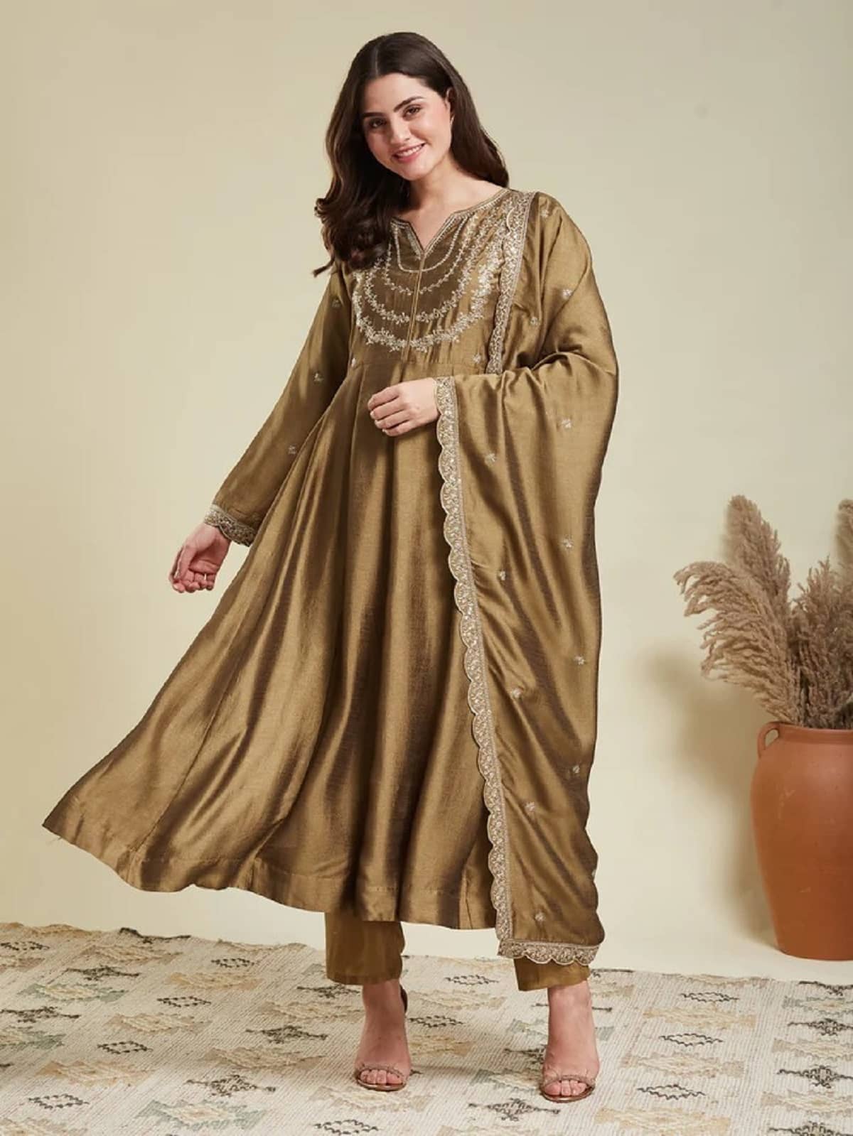 Gazal Fashions Women Silk Blend Embroidered Flared Kurti With Pants ( Gold )