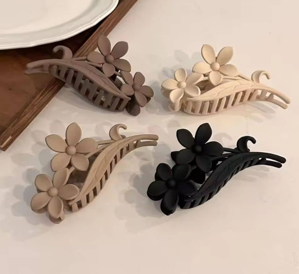 Blubby Multi Clutcher ( Pack of 4 ) - Jewellery Sets | Buy online on ZillyBuy
