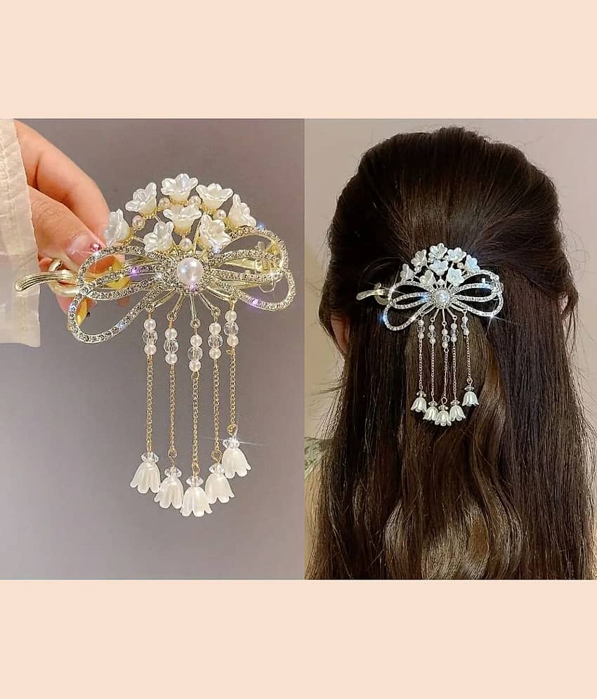 Blubby White Clutcher ( Pack of 1 ) - Jewellery Sets | Buy online on ZillyBuy