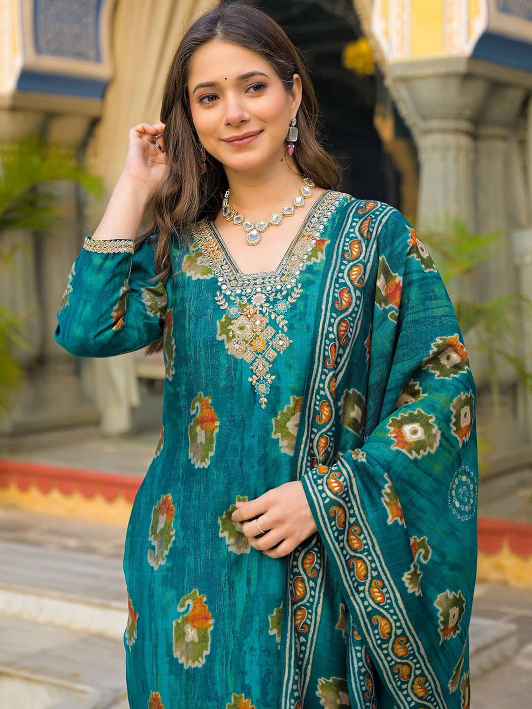 Vaamsi Women Viscose Self Design Straight Kurti With Pants ( Teal )