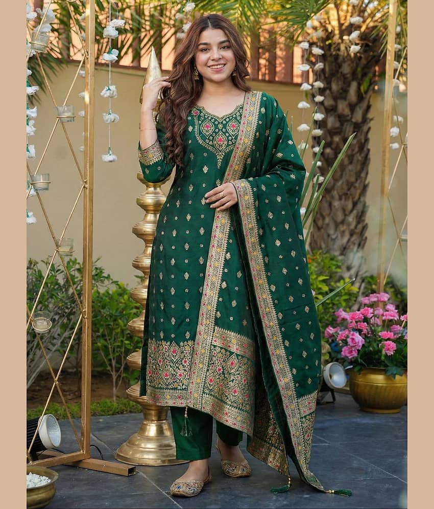 Eeloo Women Art Silk Embroidered Straight Kurti With Pants ( Green )