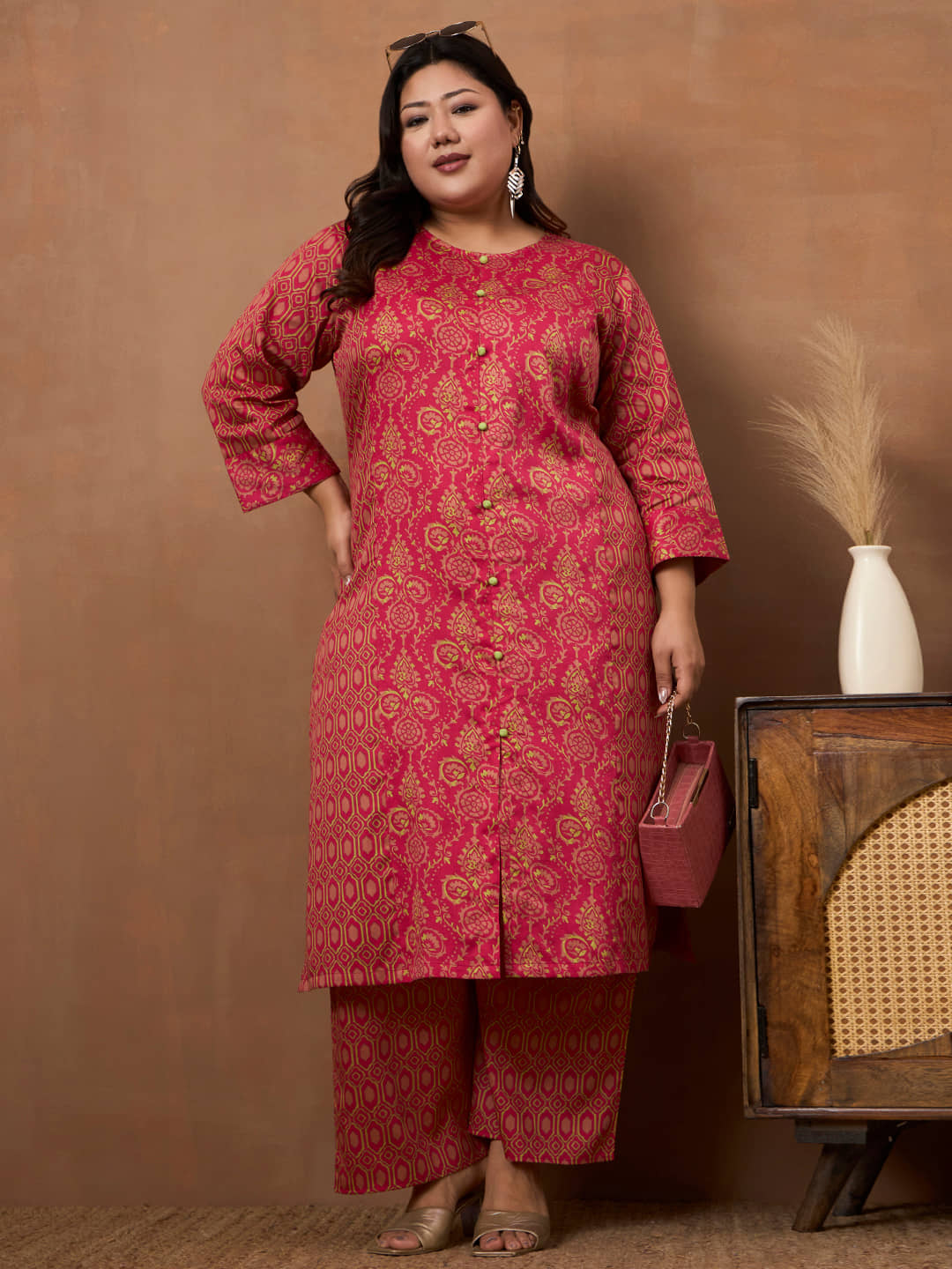Tissu Women Cotton Printed Straight Kurti With Palazzo ( Pink )
