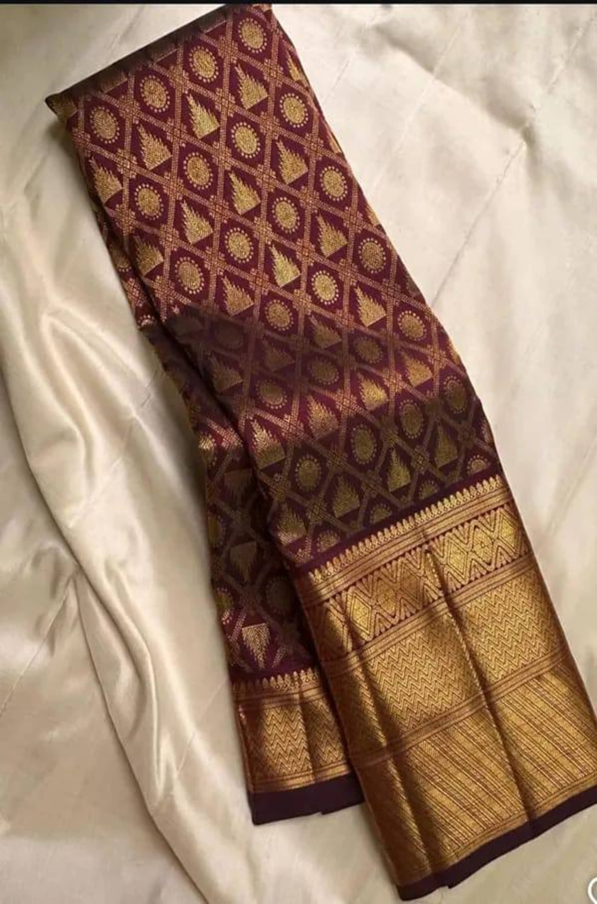 fab woven Art Silk Woven Design Kanjeevaram Sarees With Unstitched Blouse Piece ( Maroon ) - Sarees | Buy online on ZillyBuy