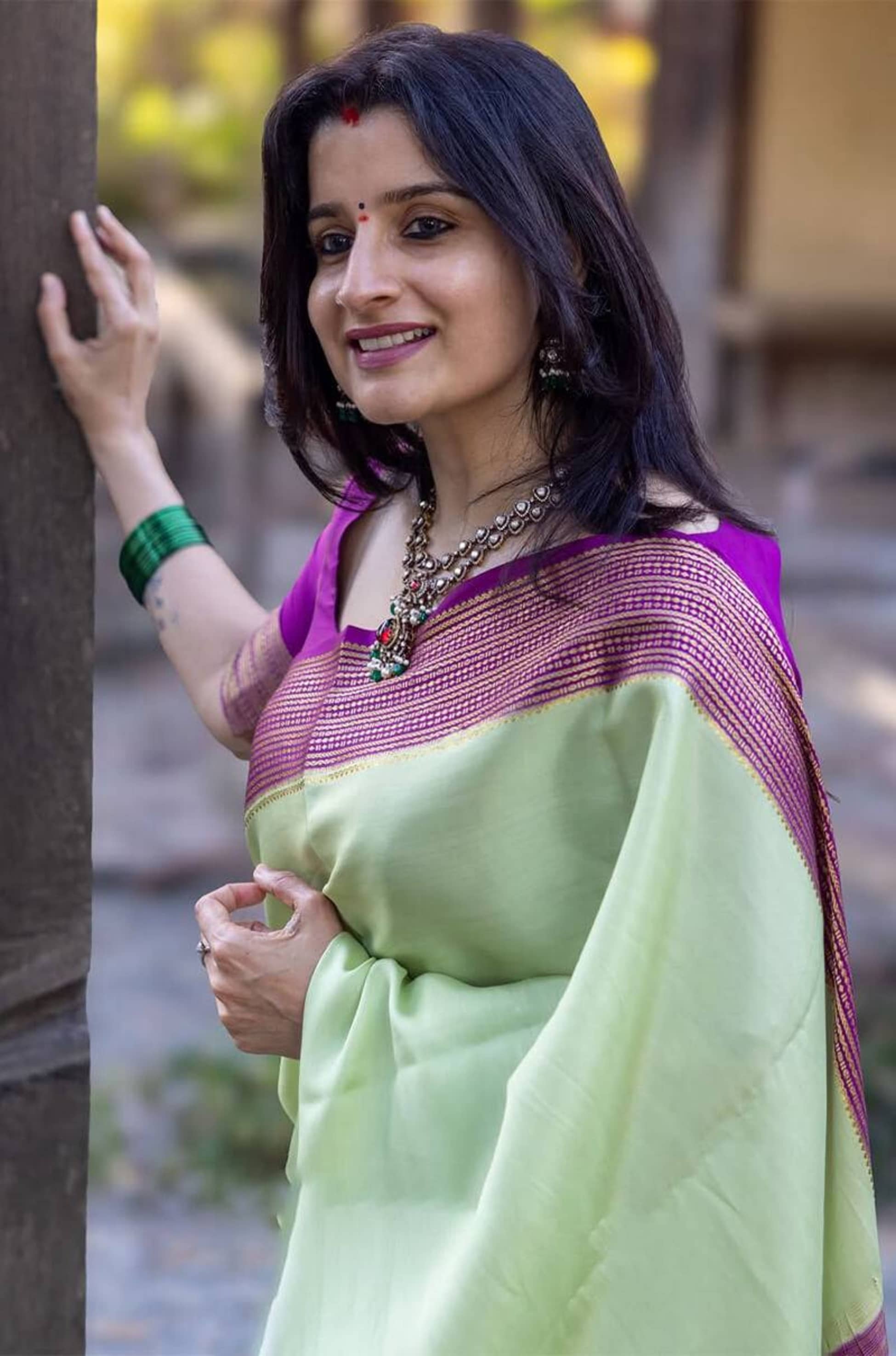 fab woven Art Silk Woven Design Kanjeevaram Sarees With Unstitched Blouse Piece ( Light Green ) - Sarees | Buy online on ZillyBuy