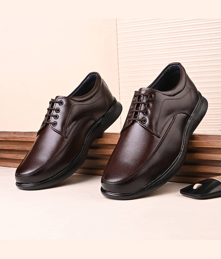 Leeport Black Men's Derby Formal Shoes - Formal Shoes | Buy online on ZillyBuy