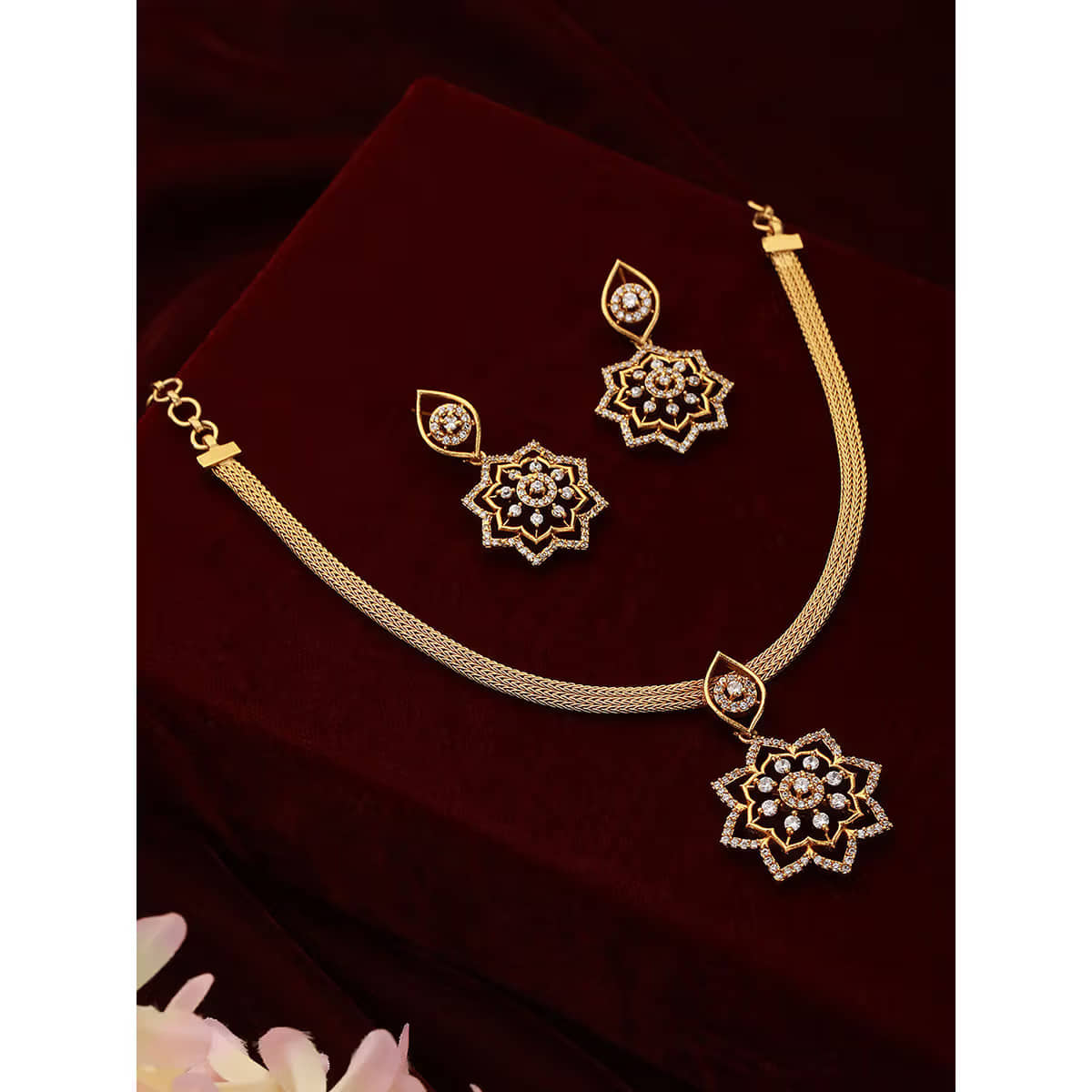 ROFARWORD Gold Brass Necklace Set ( Pack of 1 )
