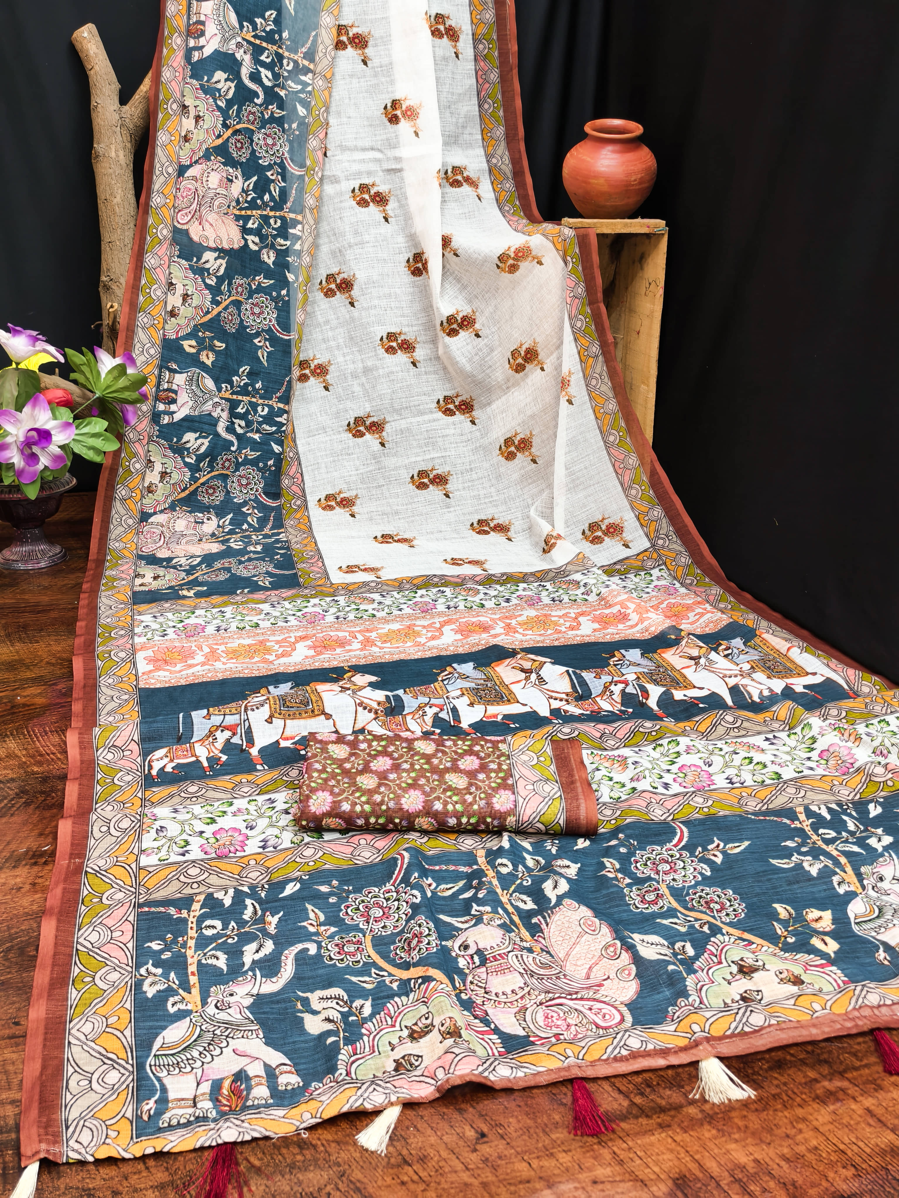 Kashvi Sarees Cotton Printed Kasavu Saree With Unstitched Blouse Piece ( Multicolor ) - Sarees | Buy online on ZillyBuy