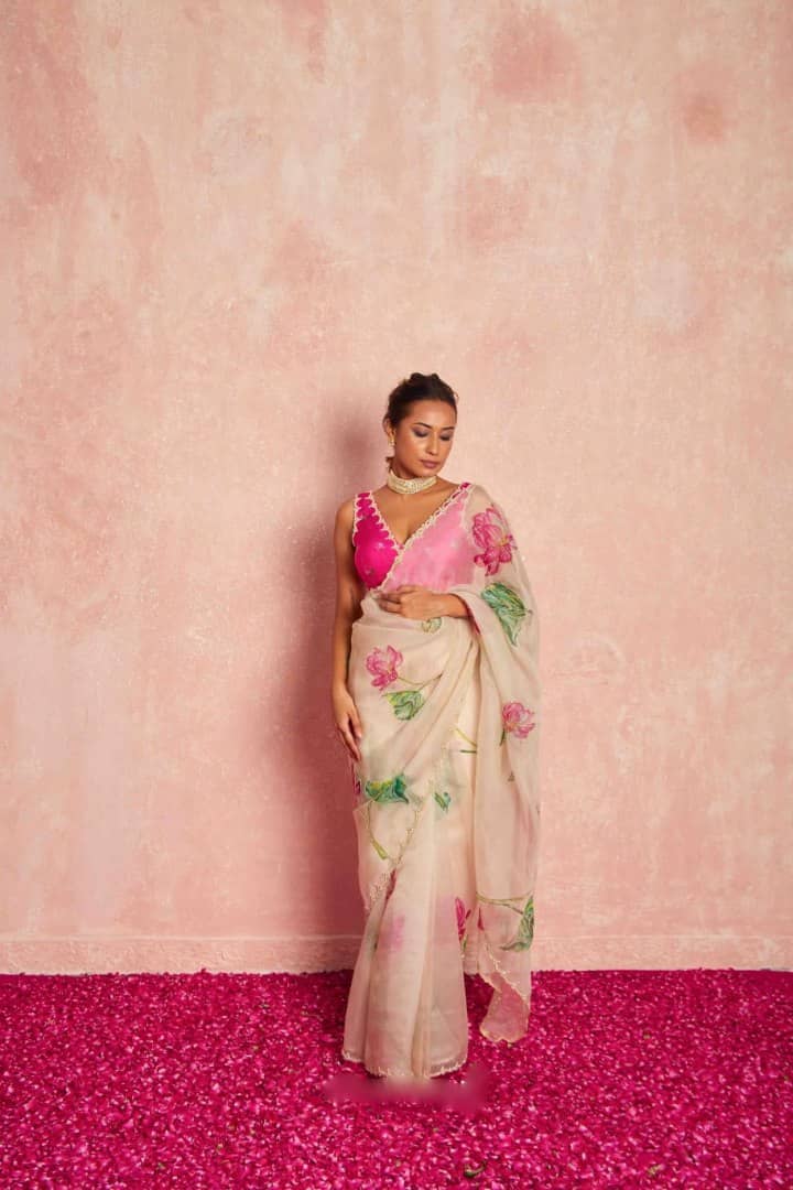 THE PRIVATE LABLE Organza Printed Regular Saree With Unstitched Blouse Piece ( Pink ) - Sarees | Buy online on ZillyBuy