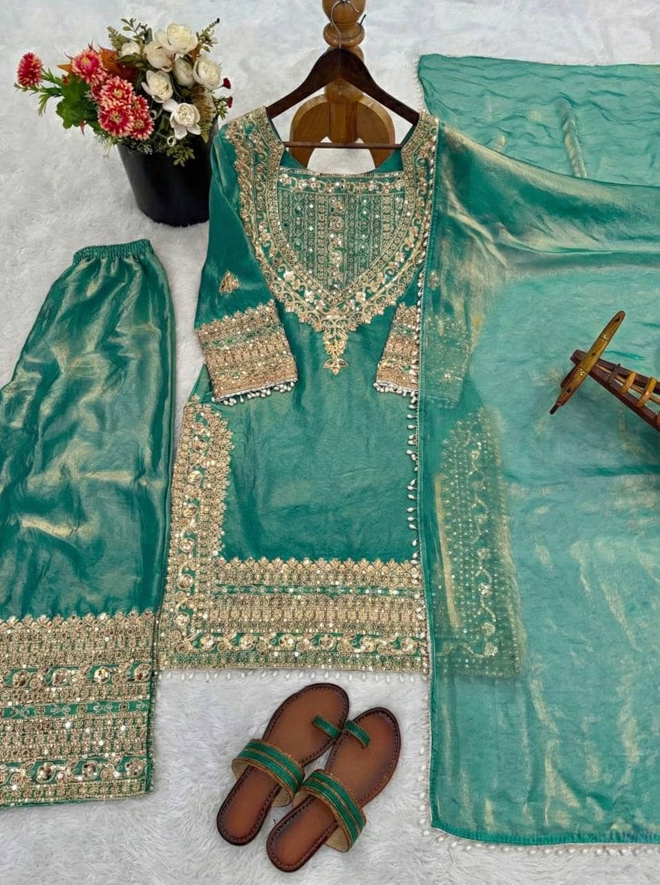 BHAGYASHRAY Women Silk Embroidered Ethnic Motifs Kurti With Patiala Salwar ( Sea Green )