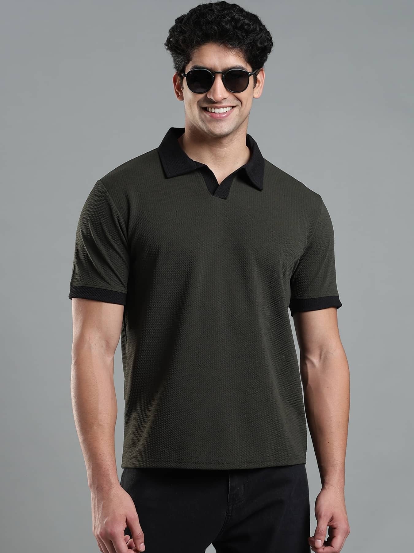 LEWEL Men Polyester Regular Fit Popcorn Textured Polo T Shirt ( Olive Green )