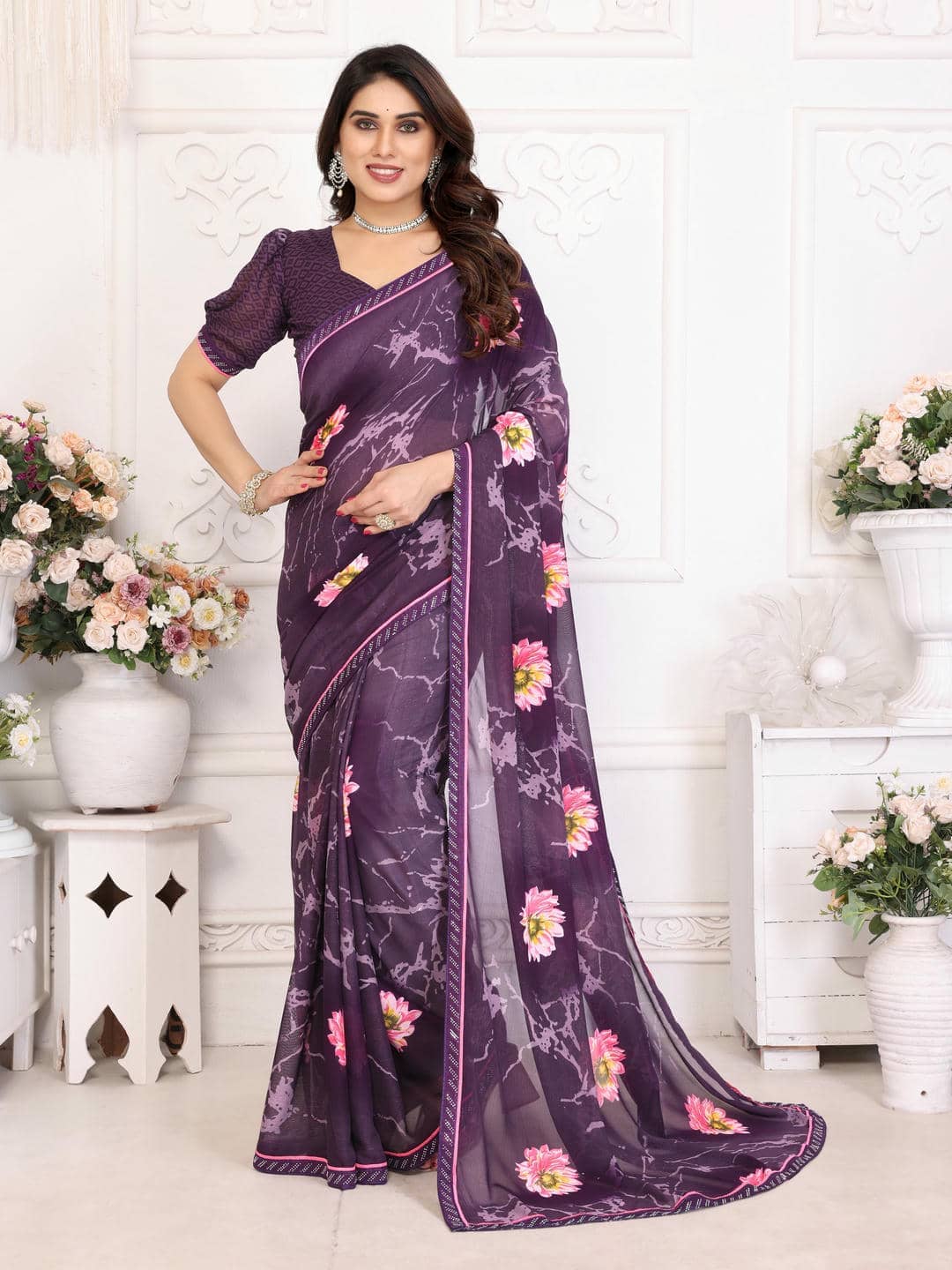 TTH Georgette Printed Regular Saree With Unstitched Blouse Piece ( Wine ) - Sarees | Buy online on ZillyBuy