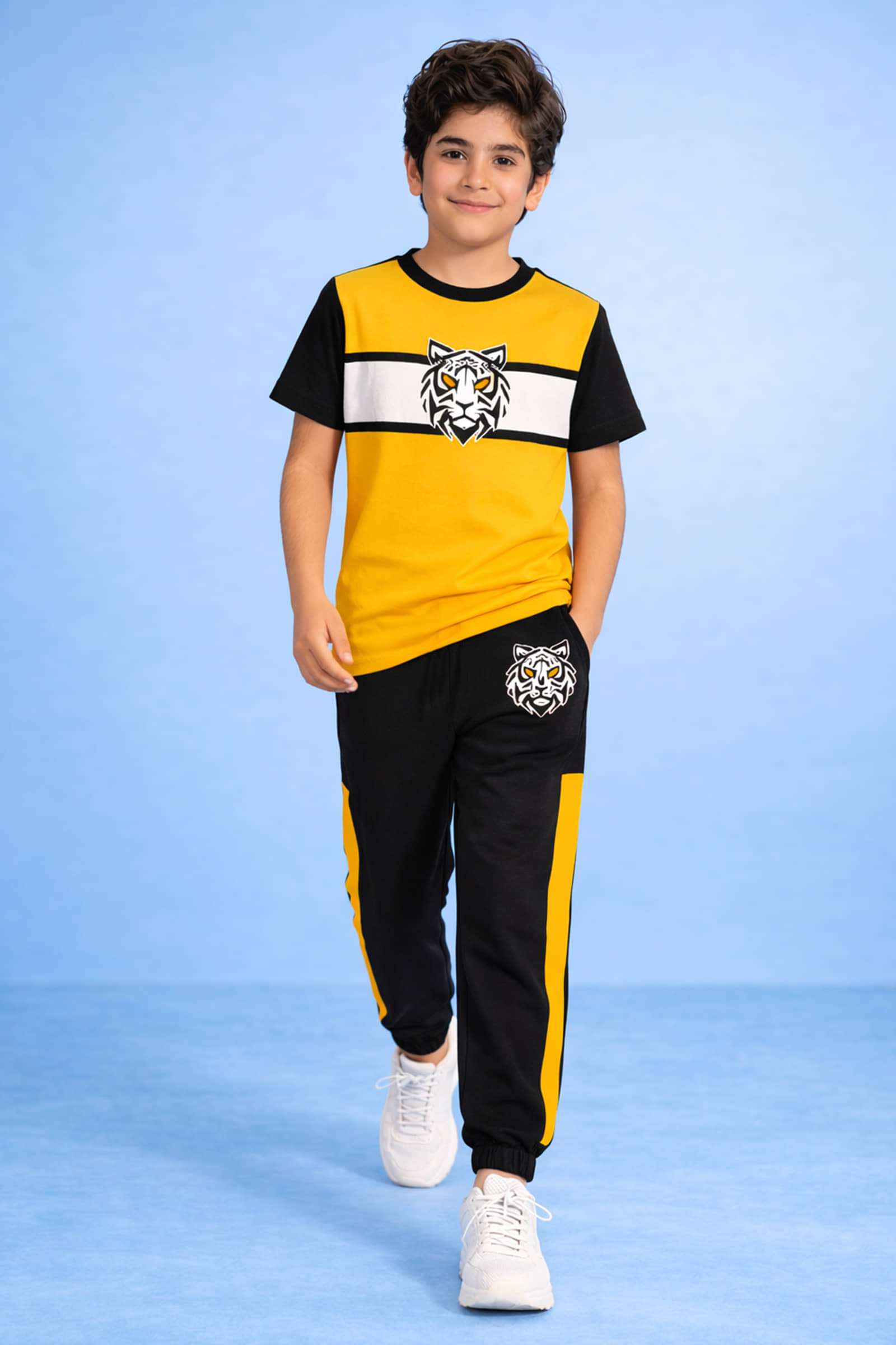 Trampoline Boys Cotton Blend T-Shirt & Trackpants Set ( Multi , Pack of 1 )