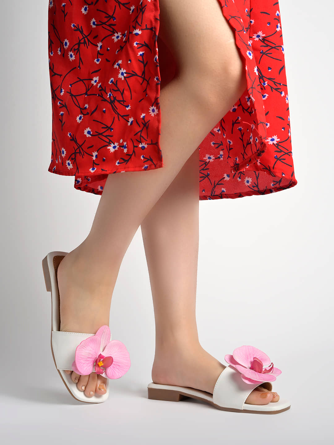 Shoetopia White Women's Open Toe Flats