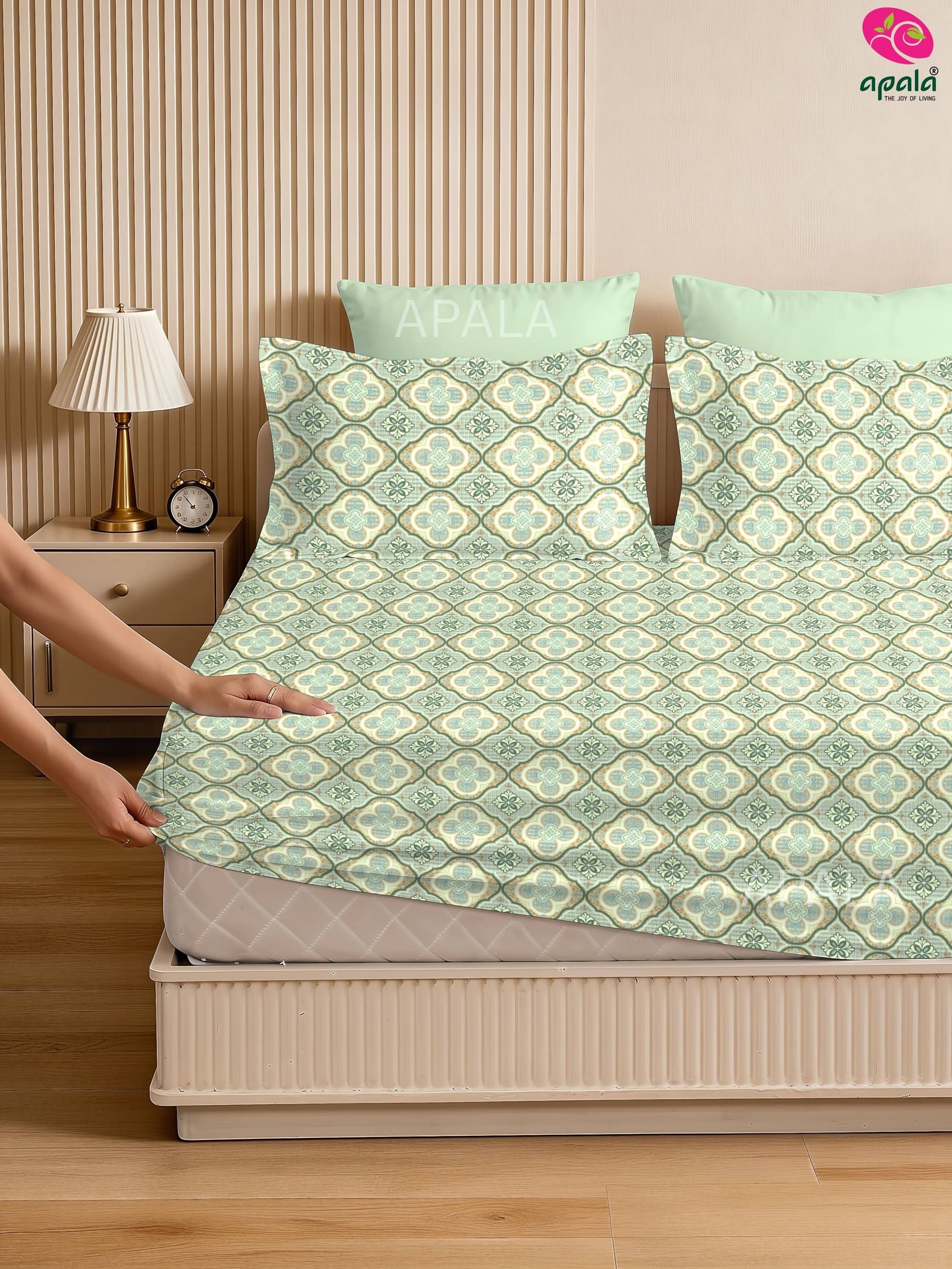 Apala Microfibre 1 King Fitted Bedsheet with 2 Pillow Covers ( 198 cm x 182 cm ) , Green
