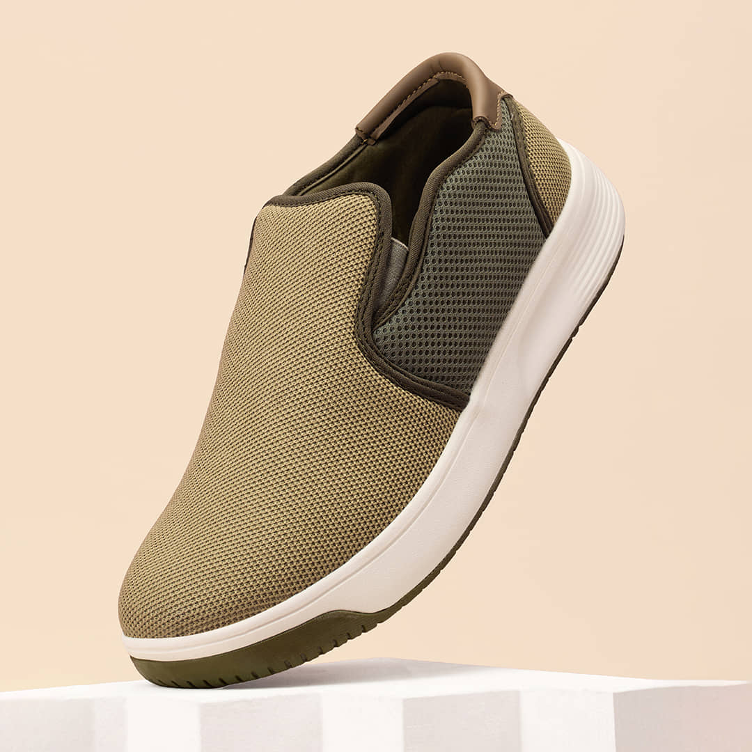 Avant DailyStride Olive Men's Sports Running Shoes - Sports Shoes | Buy online on ZillyBuy
