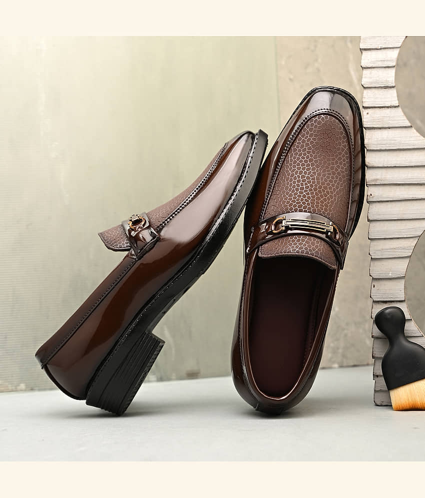 Leeport 5715_GID Black Men's Slip On Formal Shoes - Formal Shoes | Buy online on ZillyBuy