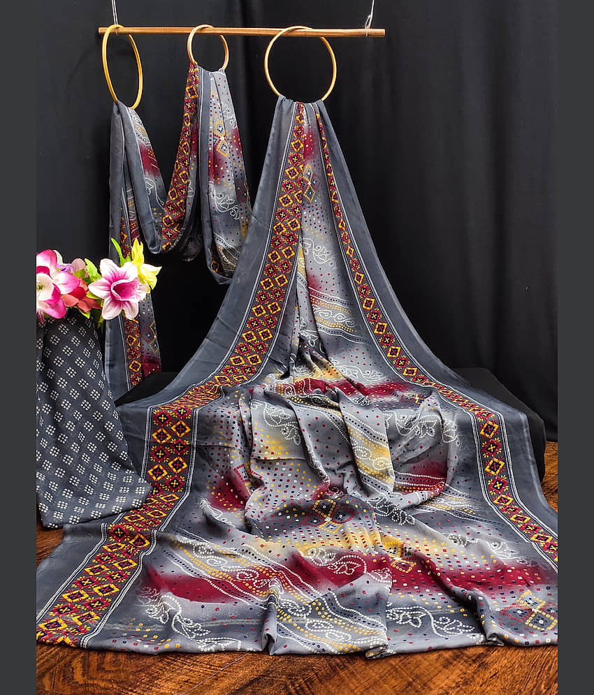 Kanooda Prints Georgette Printed Regular Saree With Unstitched Blouse Piece ( Light Grey ) - Sarees | Buy online on ZillyBuy