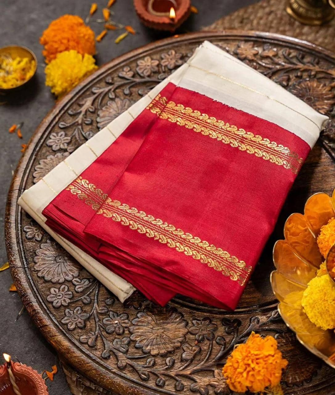 fab woven Art Silk Woven Design Banarasi saree With Unstitched Blouse Piece ( White ) - Sarees | Buy online on ZillyBuy