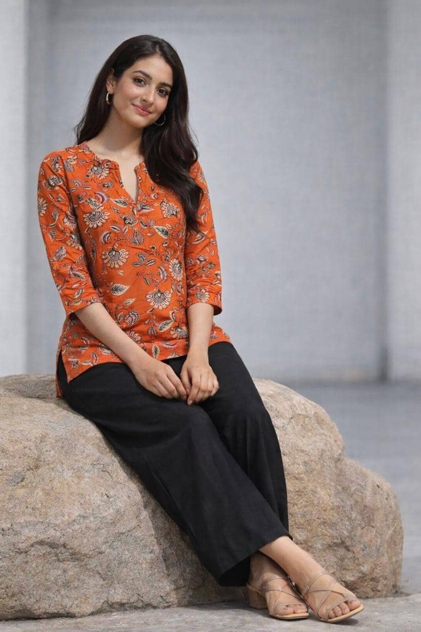 Mahek Fashion Women Printed Tunic With Palazzos Co-Ord Set ( Orange )