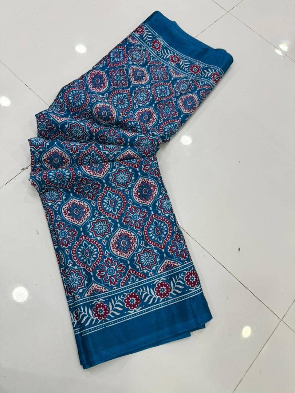 JIHANA FAB Georgette Printed Banarasi saree With Unstitched Blouse Piece ( Multicolor ) - Sarees | Buy online on ZillyBuy