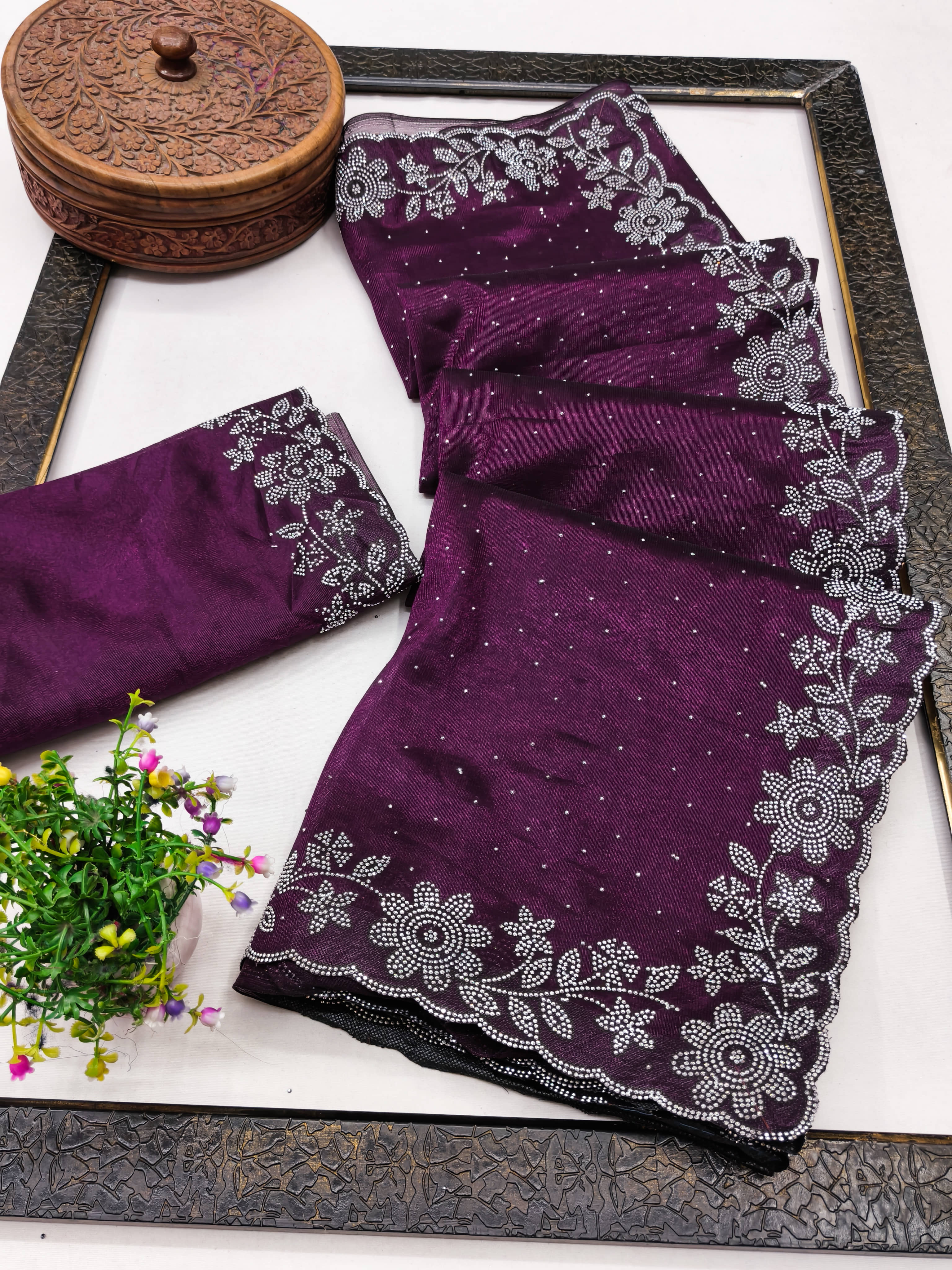 Kashvi Sarees Net Embellished Kasavu Saree With Unstitched Blouse Piece ( Wine ) - Sarees | Buy online on ZillyBuy