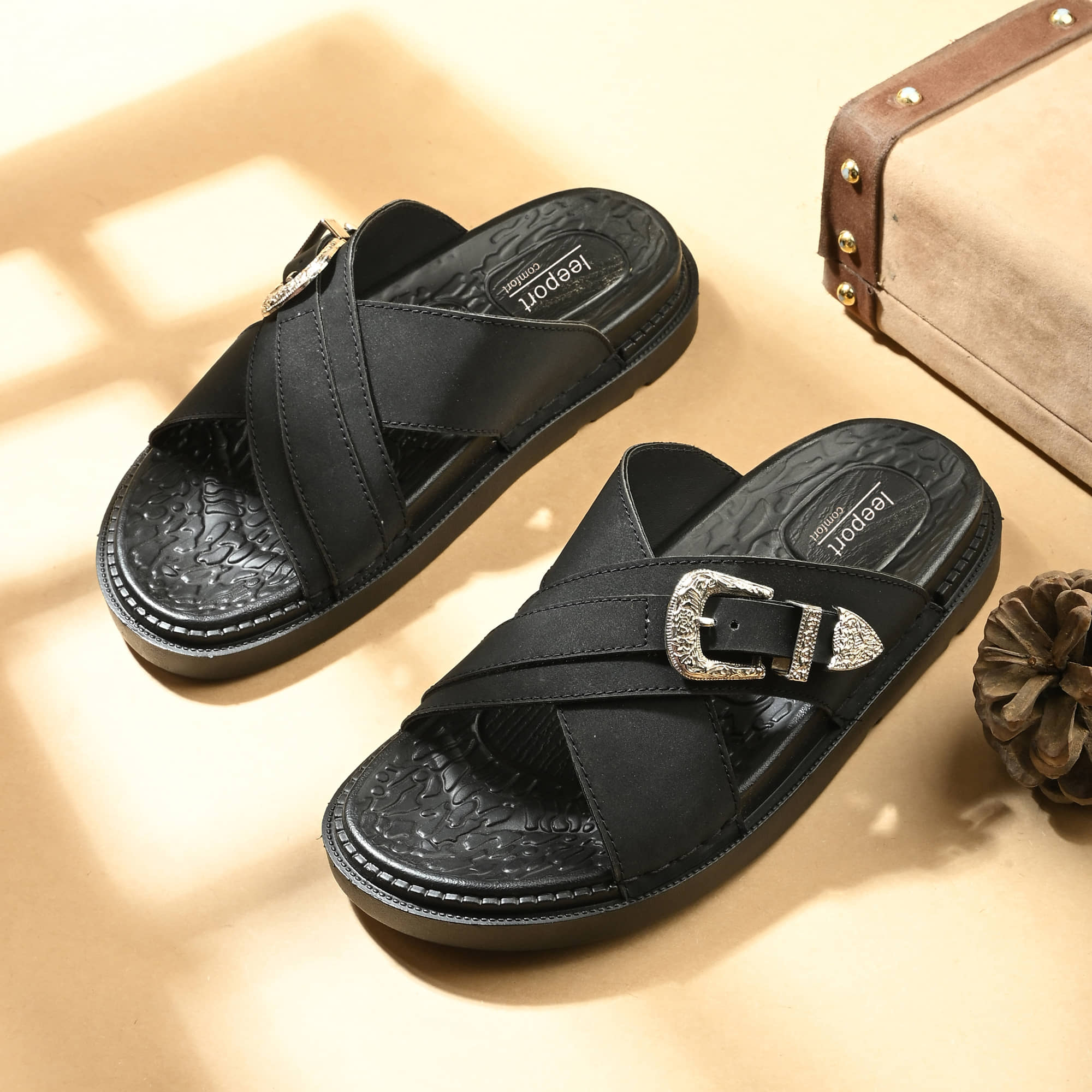 Leeport 2566_GID Black Men's Daily Slipper